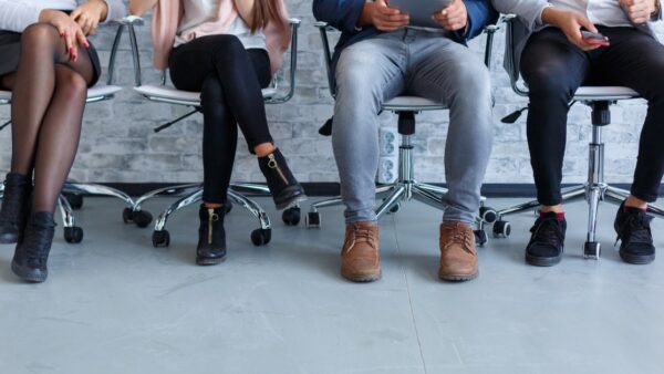 人事労務担当者の困りごと。現場の「人」に関するストレス3選と、効率化のポイント