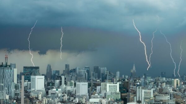 明日にでも来る「災害で出勤できない日」。社員はどうする？会社は何をする？