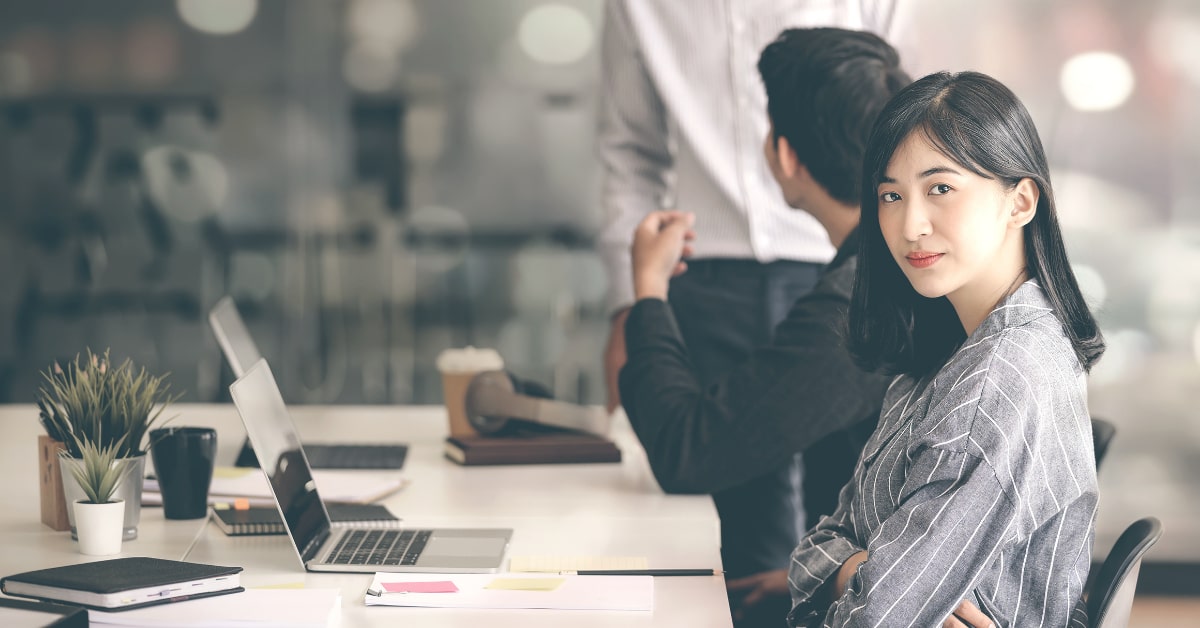 HRbase PROで顧問社労士を探す